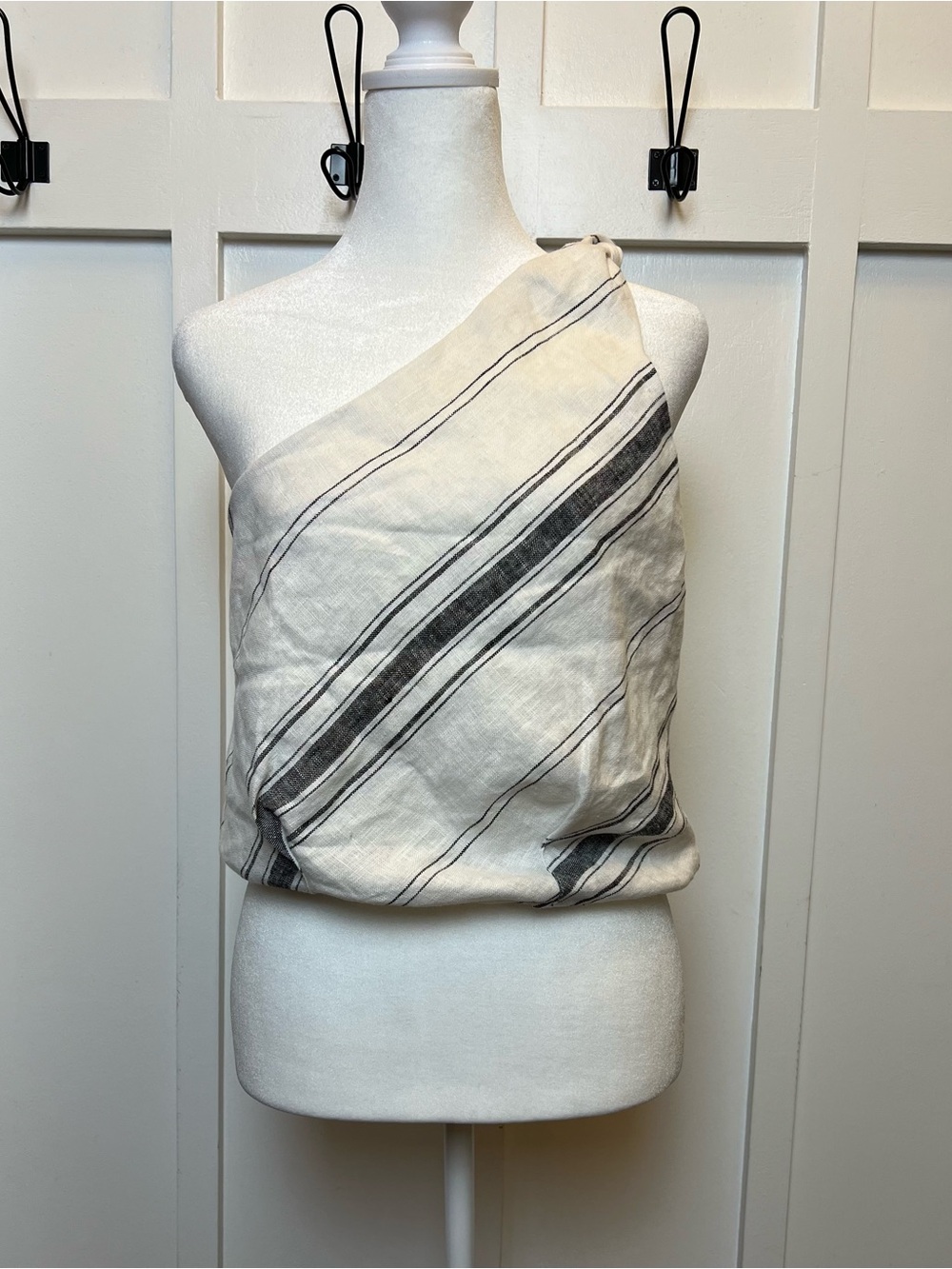 Fifteen Twenty Vanita XS 100% Linen One Shoulder Black White Luxury Nordstrom